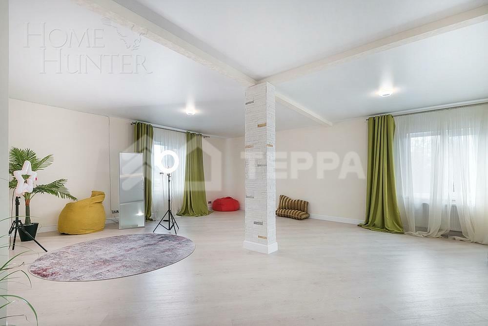 3-этажный коттедж 372 м² с отделкой