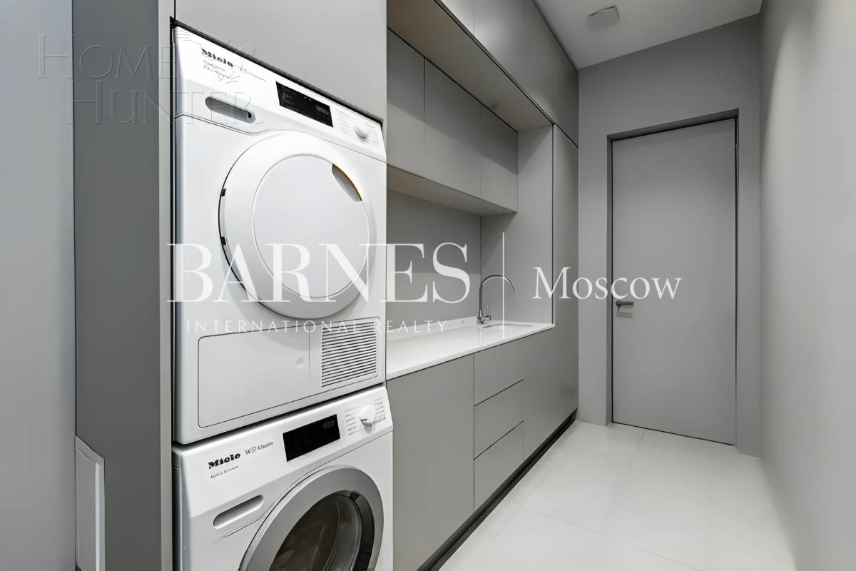 2-этажный коттедж 320 м² с отделкой