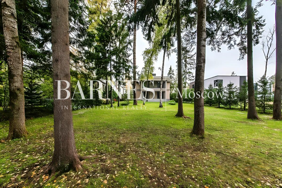 2-этажный коттедж 320 м² с отделкой