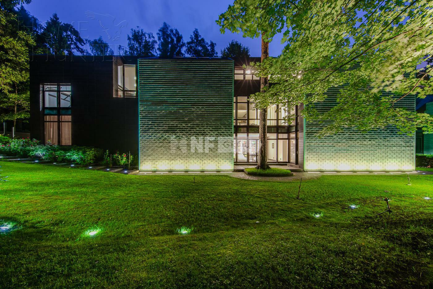 4-этажный коттедж 1 100 м² с отделкой