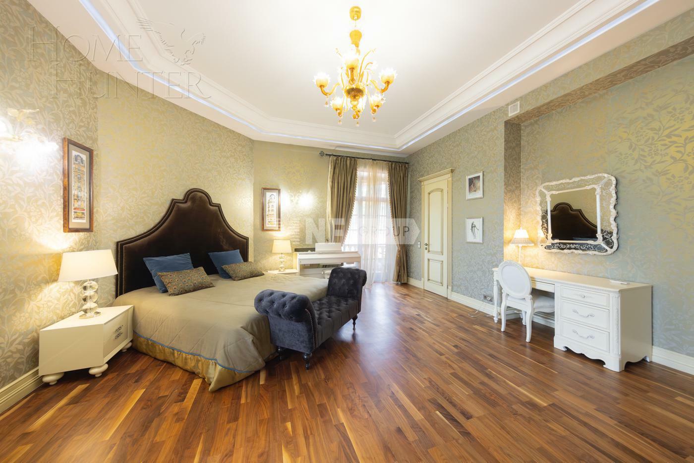 2-этажный коттедж 1 400 м² с отделкой