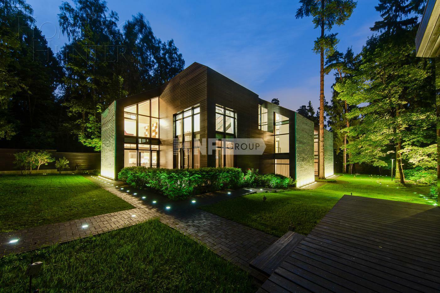 4-этажный коттедж 1 100 м² с отделкой