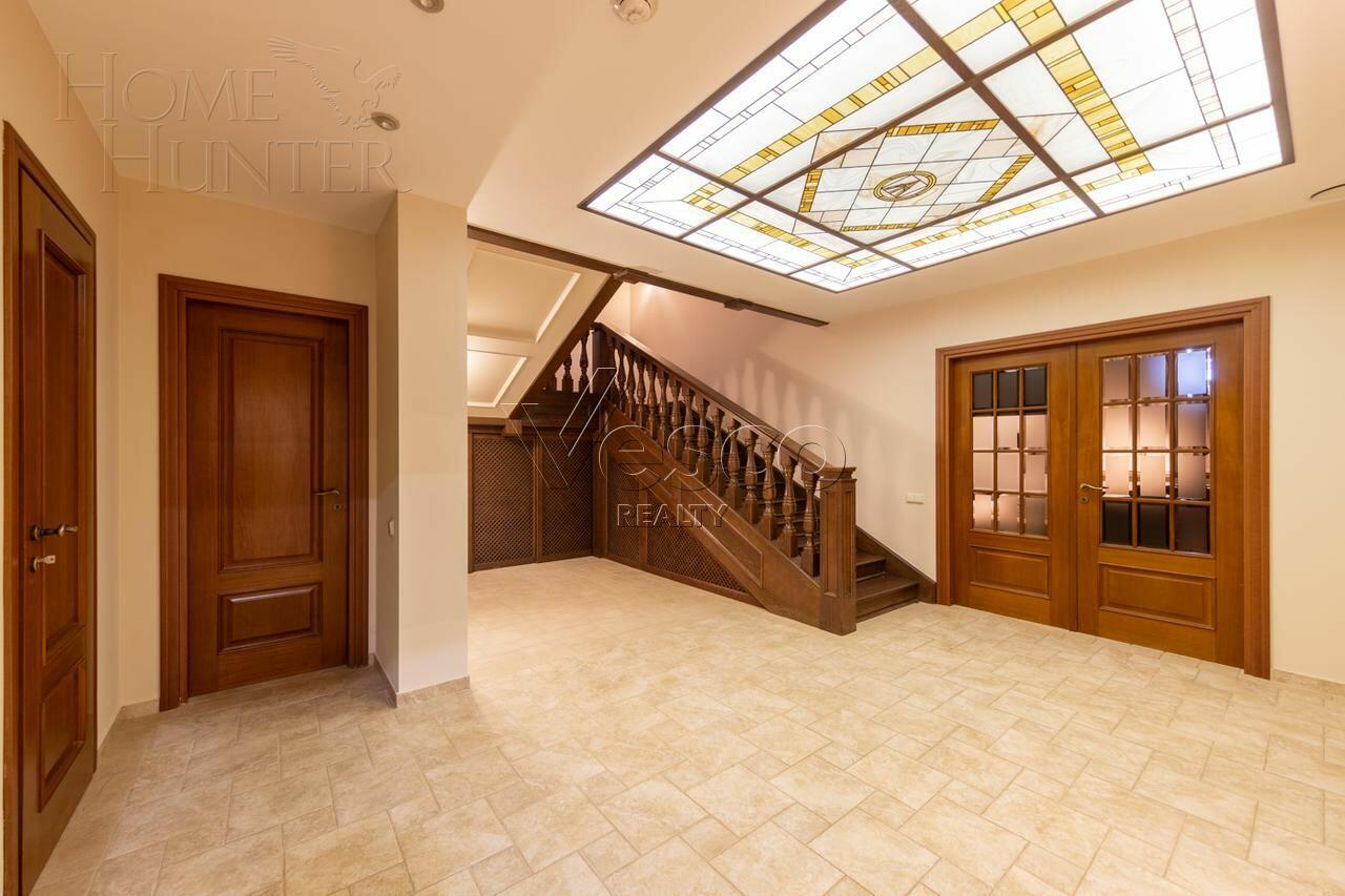 2-этажный коттедж 959 м² с отделкой