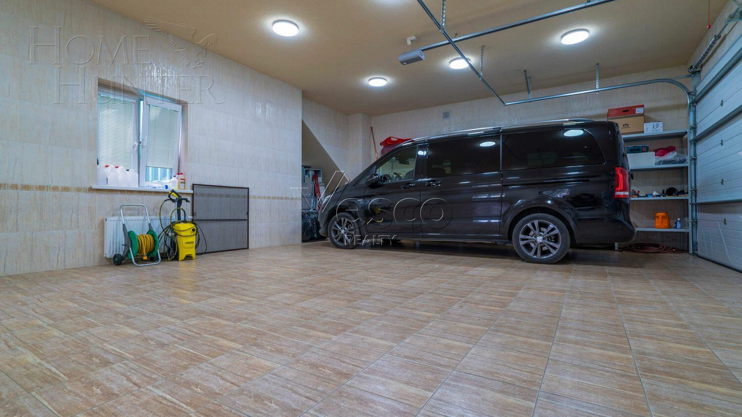 2-этажный коттедж 1 063 м² с отделкой