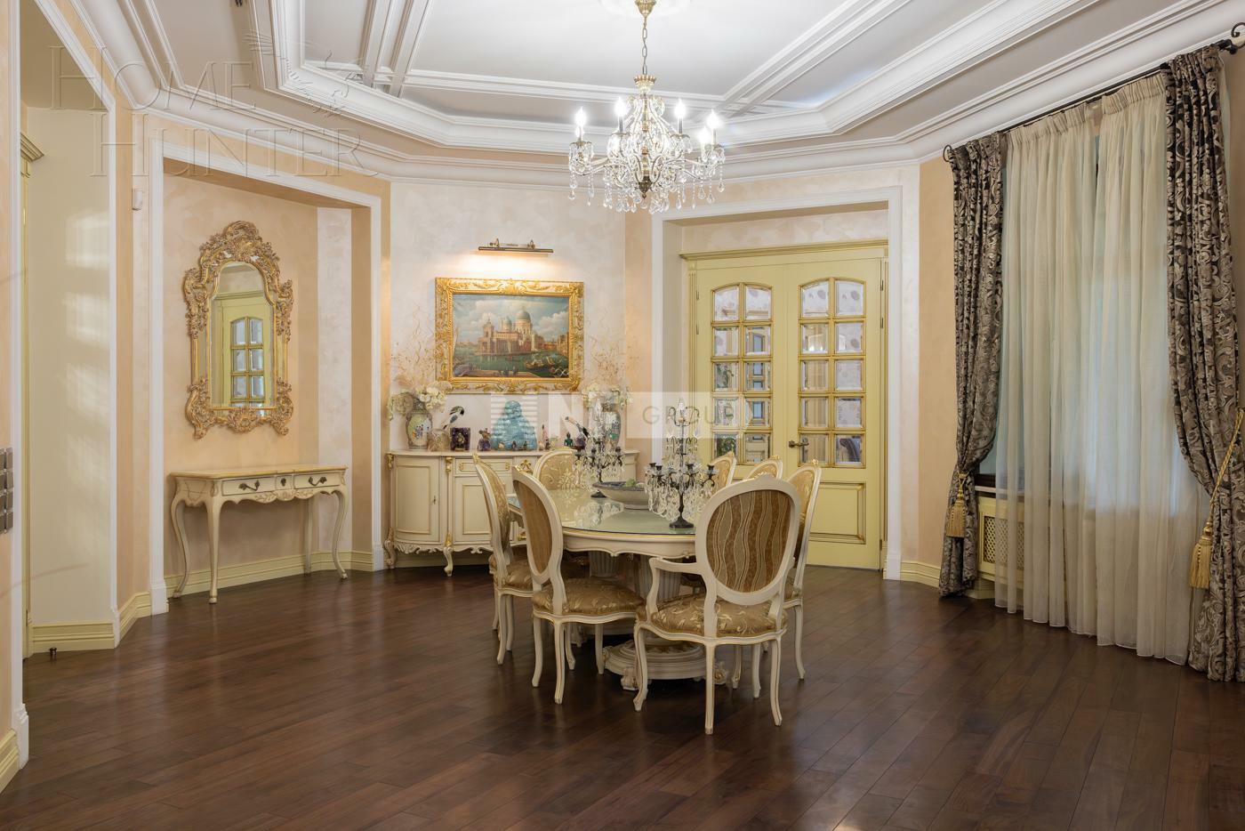 2-этажный коттедж 1 400 м² с отделкой