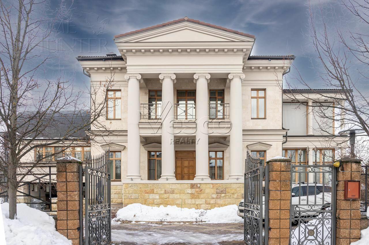 2-этажный коттедж 959 м² с отделкой