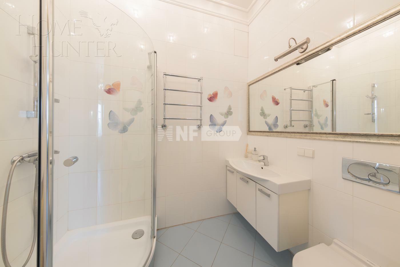 2-этажный коттедж 1 400 м² с отделкой
