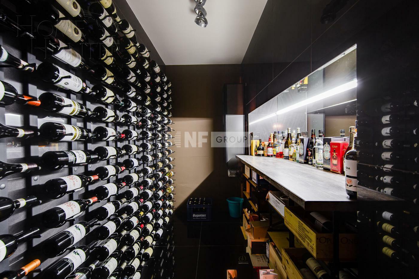 4-этажный коттедж 1 100 м² с отделкой