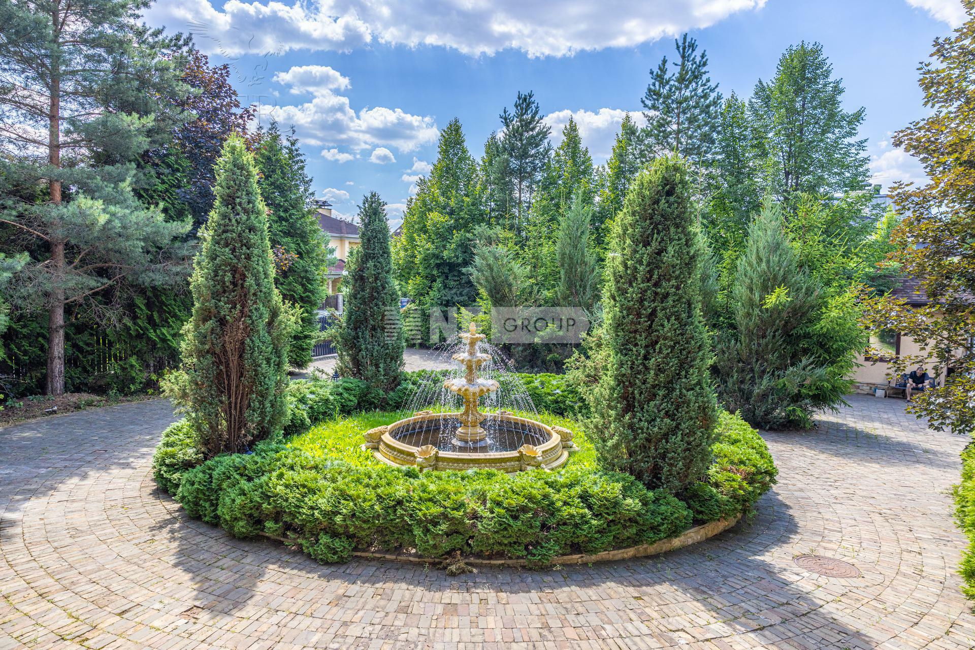 2-этажный коттедж 1 400 м² с отделкой