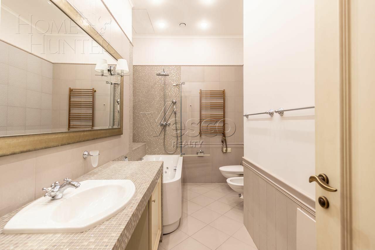 2-этажный коттедж 959 м² с отделкой