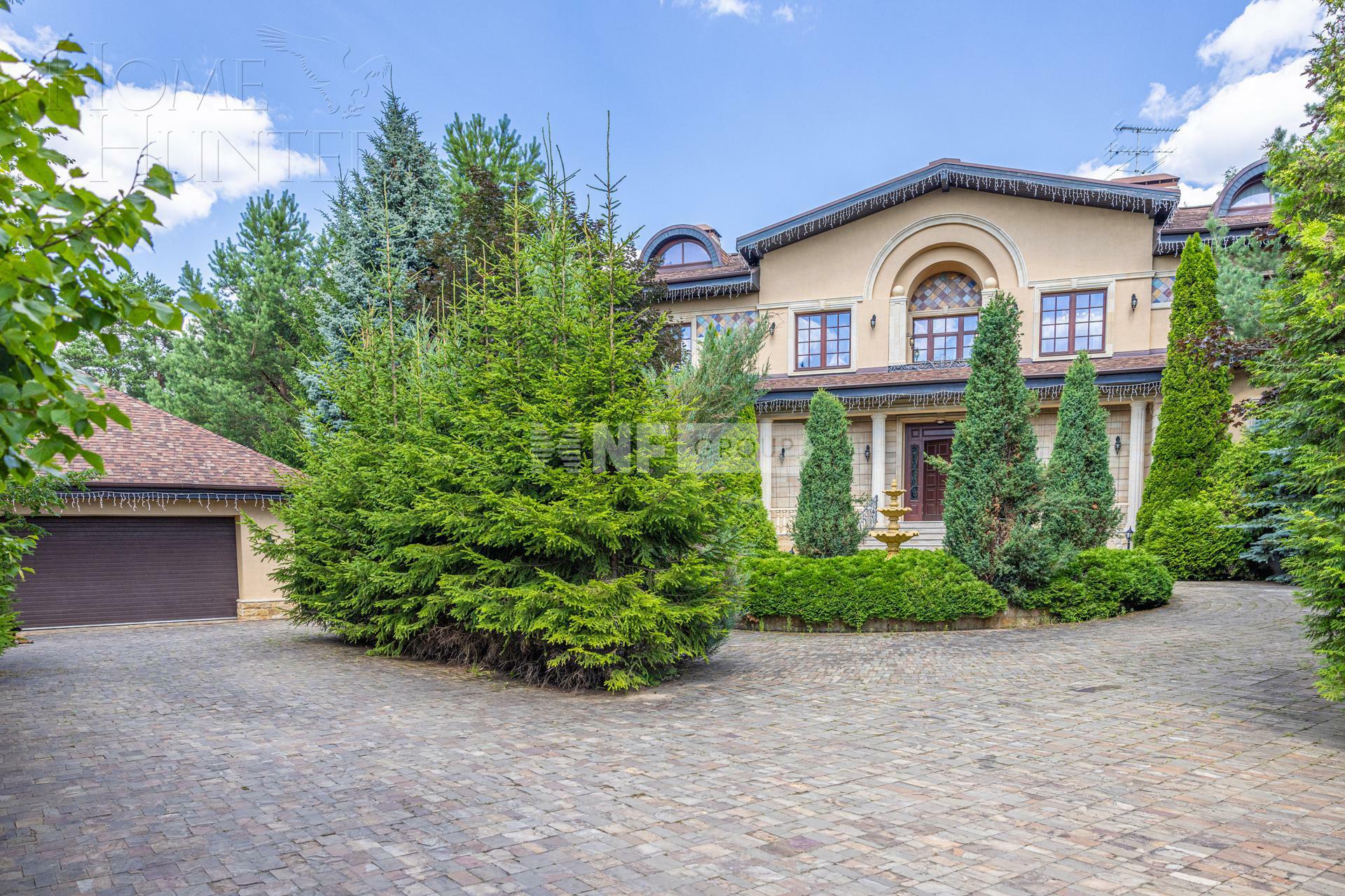 2-этажный коттедж 1 400 м² с отделкой