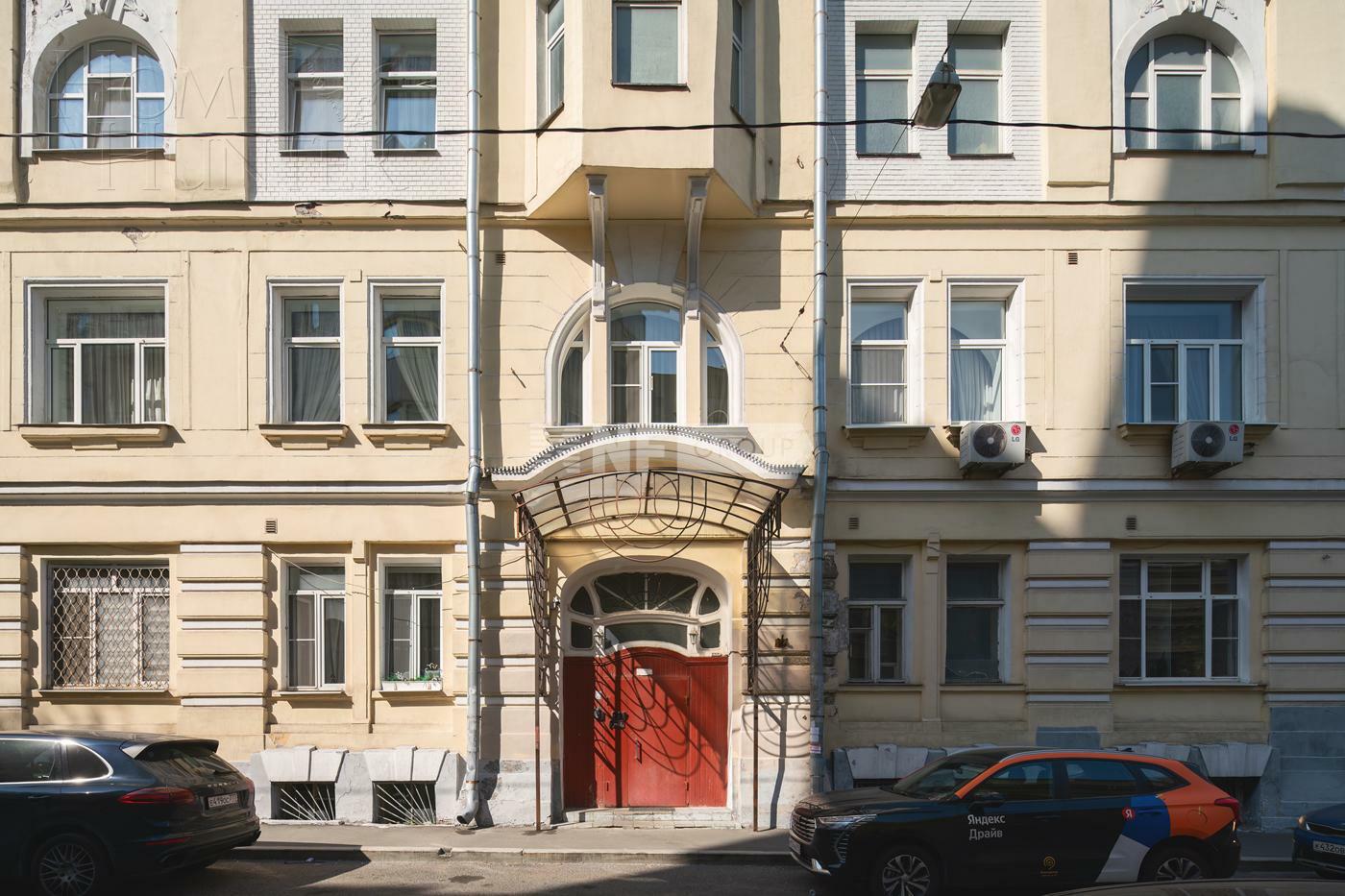 3-КОМН. КВАРТИРА С ОТДЕЛКОЙ 131.1 М² НА 2 ЭТАЖЕ