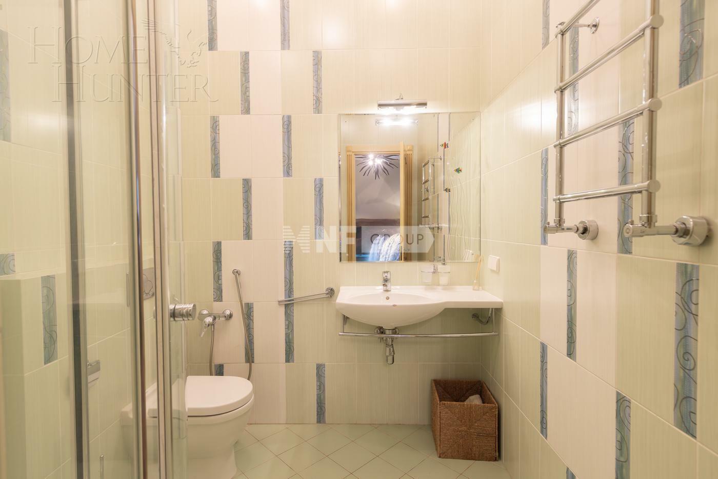 2-этажный коттедж 1 400 м² с отделкой