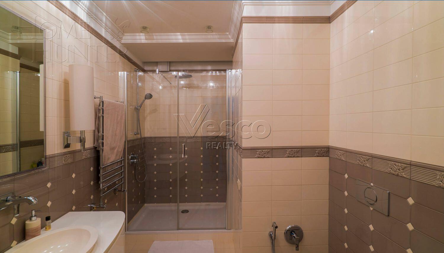 2-этажный коттедж 1 063 м² с отделкой