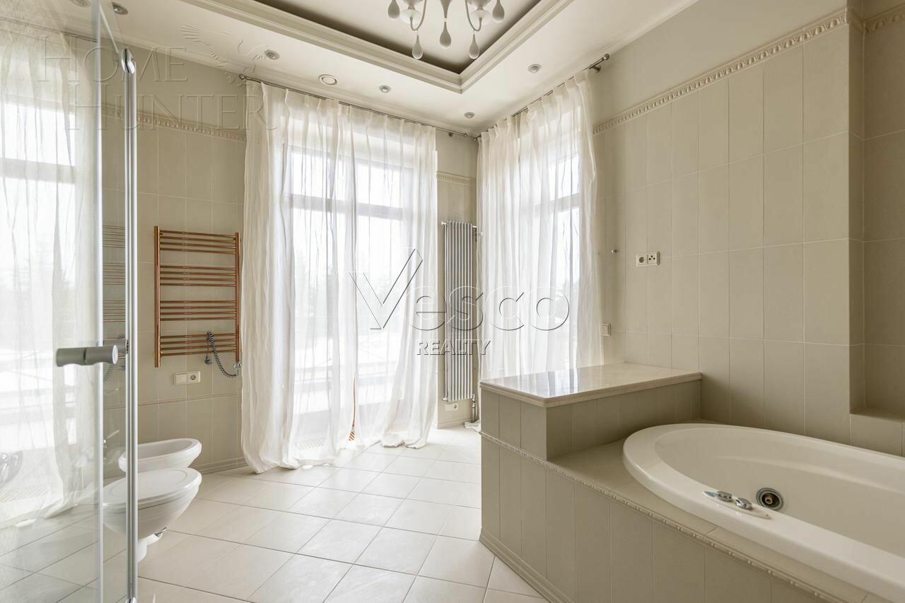 2-этажный коттедж 959 м² с отделкой