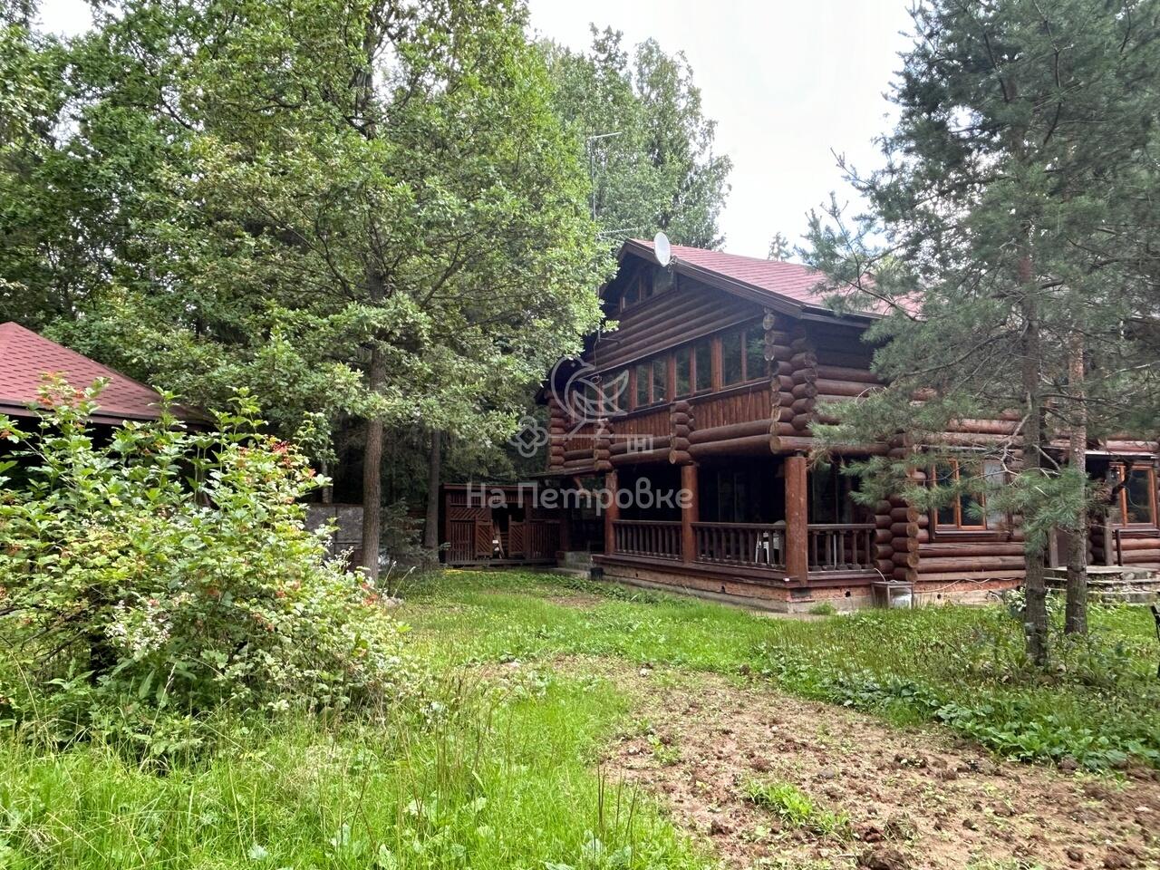 3-этажный коттедж 370 м² без отделки