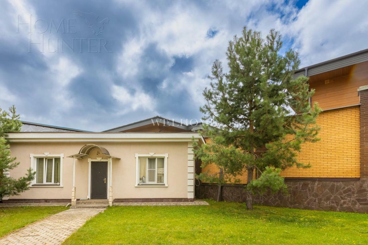 2-этажный коттедж 1 000 м² с отделкой