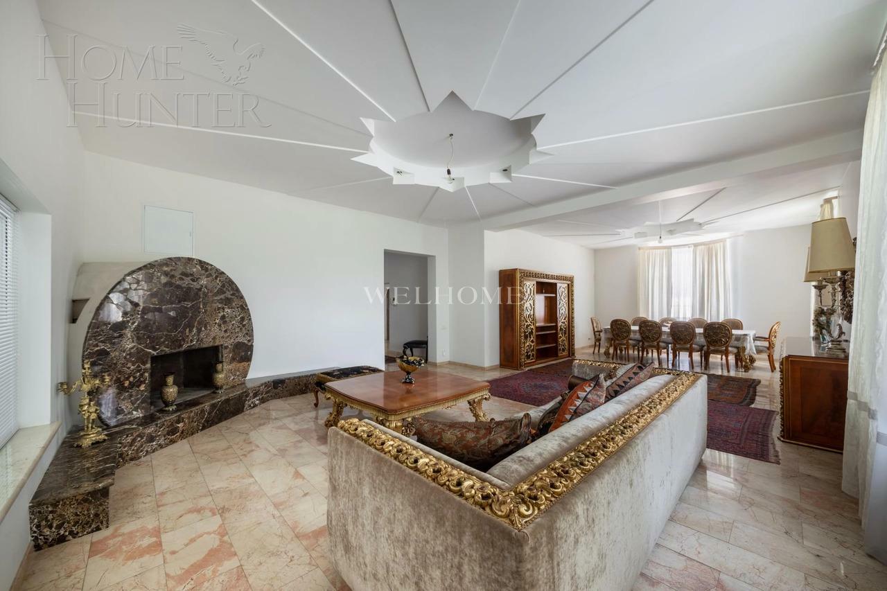 2-этажный коттедж 1 000 м² с отделкой