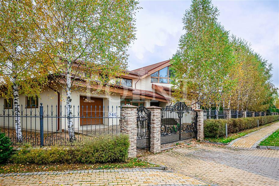 2-этажный коттедж 760 м² с отделкой