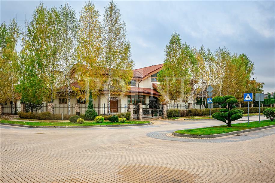 2-этажный коттедж 760 м² с отделкой