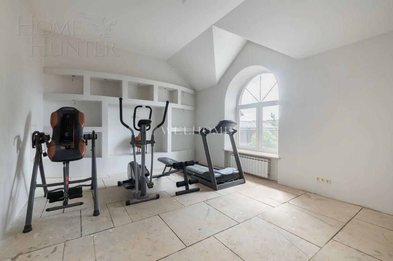 2-этажный коттедж 1 000 м² с отделкой