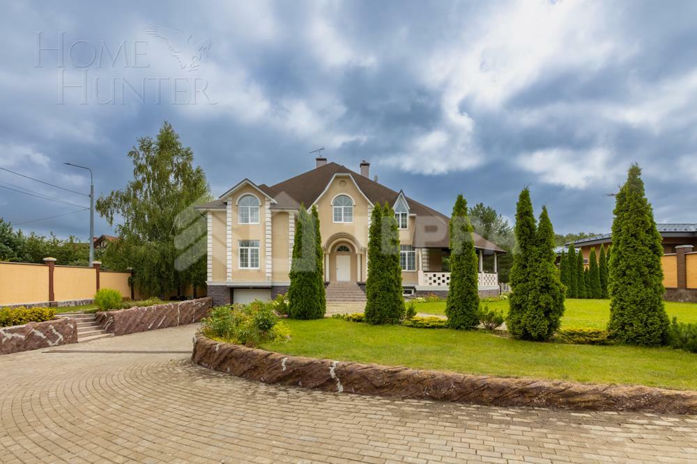 2-этажный коттедж 1 000 м² с отделкой