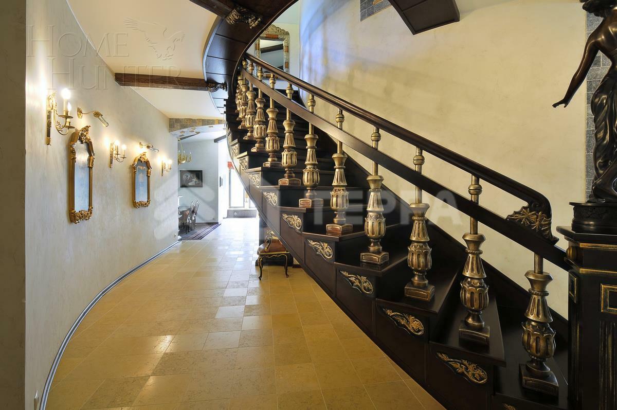 3-этажный коттедж 555 м² с отделкой