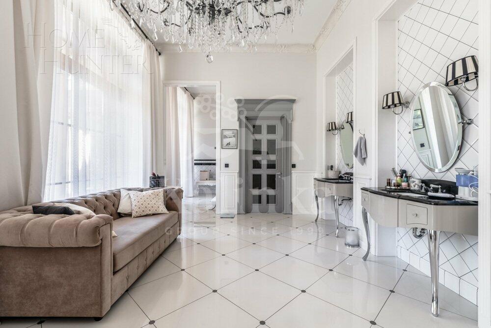 3-этажный коттедж 2 500 м² с отделкой