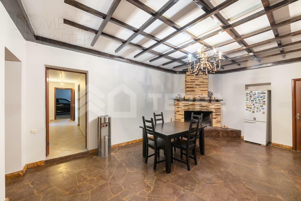 2-этажный коттедж 1 000 м² с отделкой