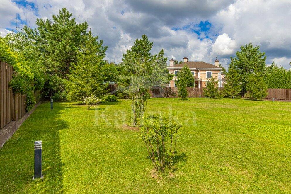 2-этажный коттедж 400 м² с отделкой