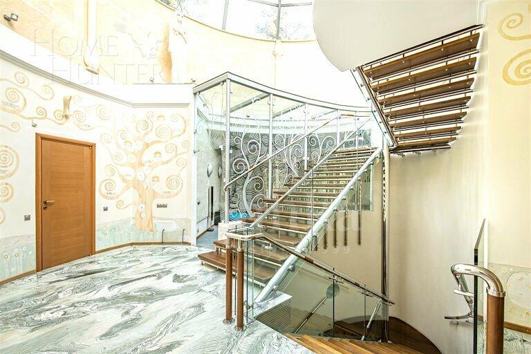 2-этажный коттедж 850 м² с отделкой