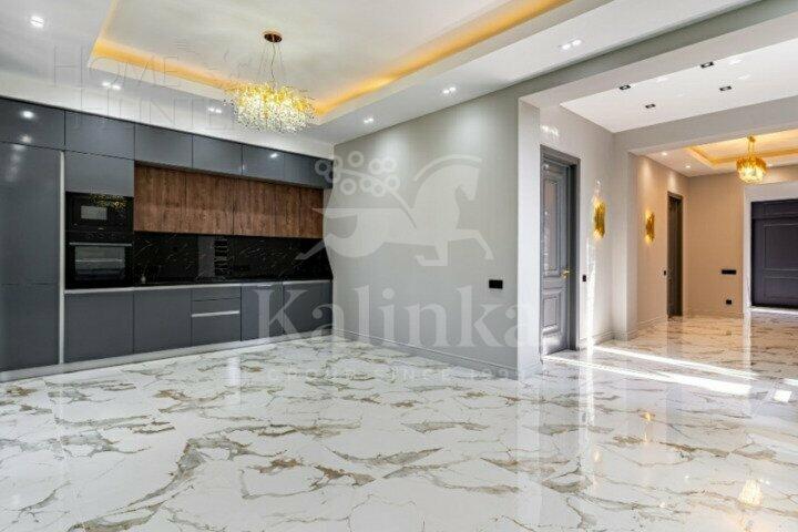 2-этажный коттедж 286 м² с отделкой