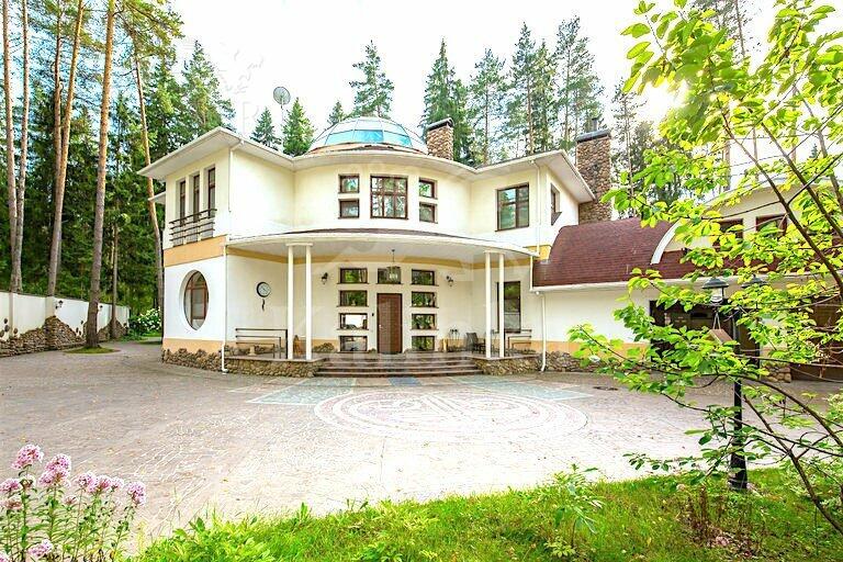 2-этажный коттедж 850 м² с отделкой