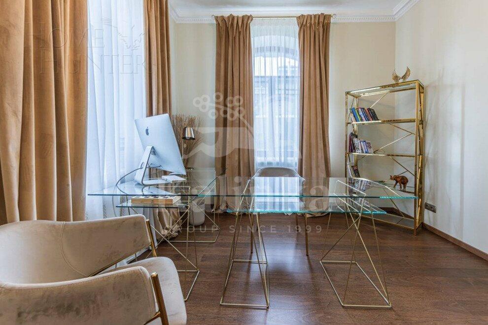 2-этажный коттедж 400 м² с отделкой