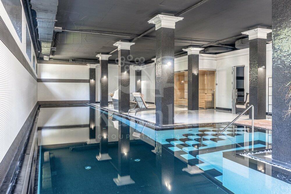 3-этажный коттедж 2 500 м² с отделкой