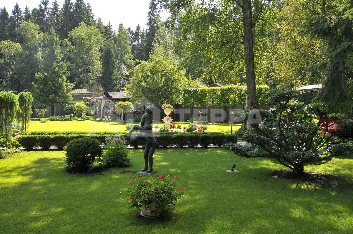 3-этажный коттедж 555 м² с отделкой