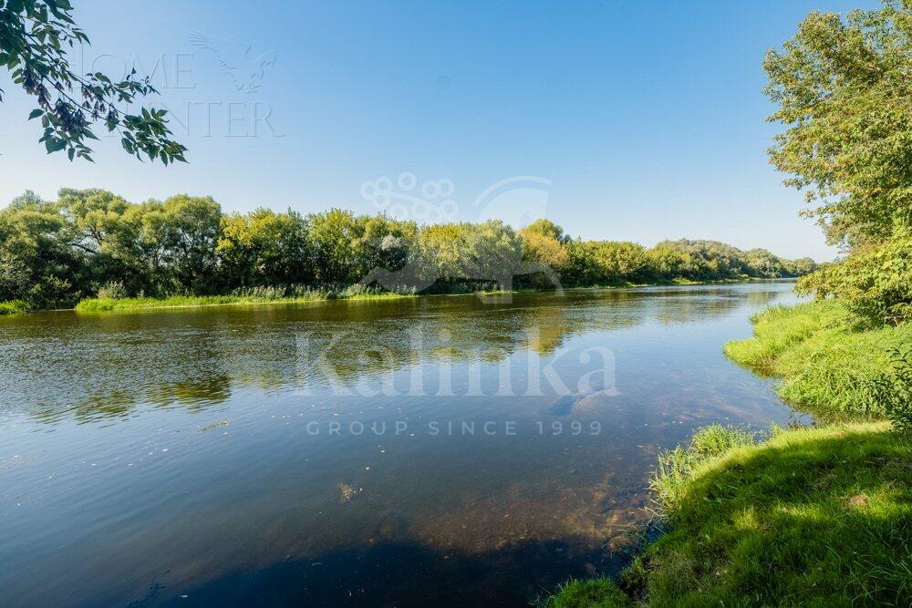 3-этажный коттедж 2 500 м² с отделкой