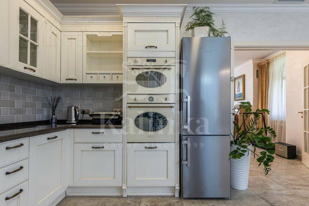 2-этажный коттедж 400 м² с отделкой