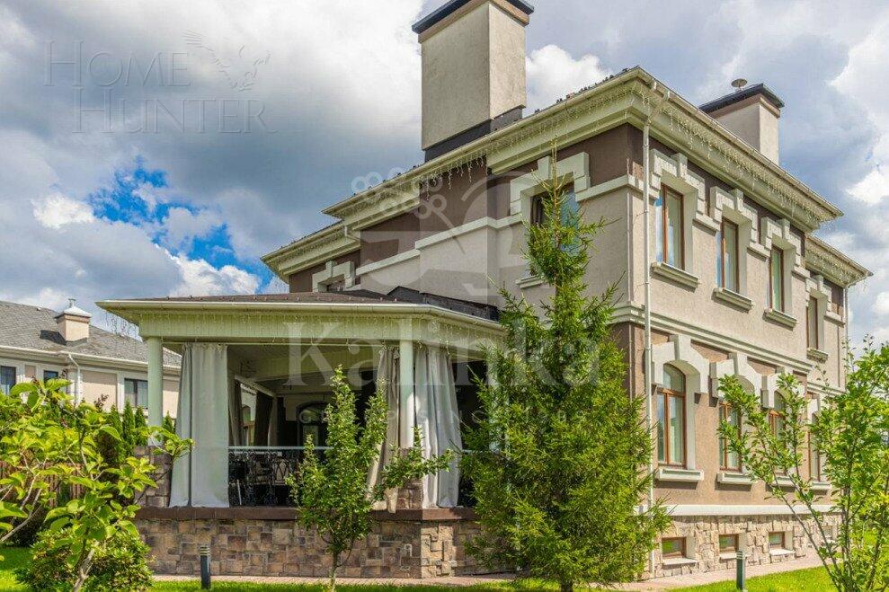 2-этажный коттедж 400 м² с отделкой
