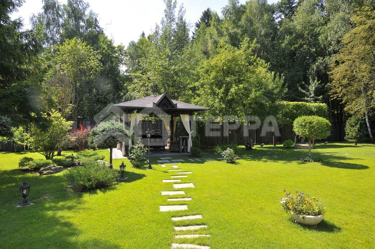 3-этажный коттедж 555 м² с отделкой