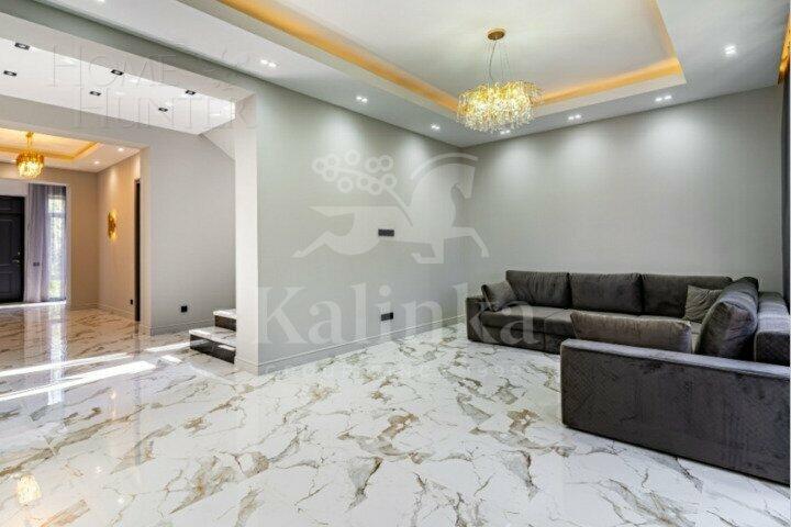 2-этажный коттедж 286 м² с отделкой
