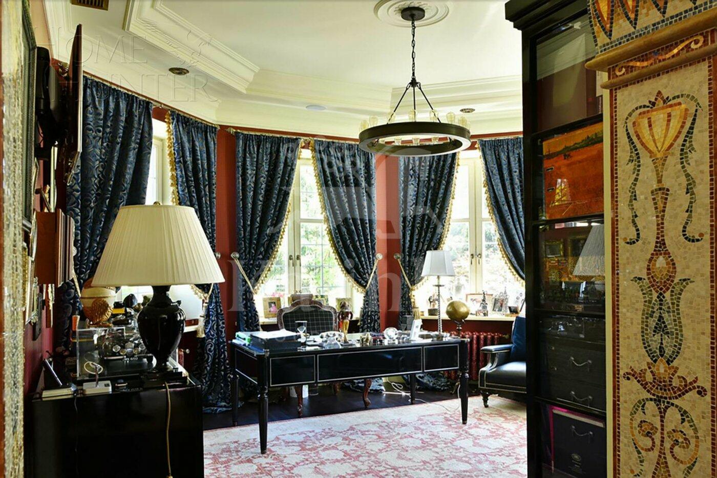 2-этажный коттедж 1 200 м² с отделкой