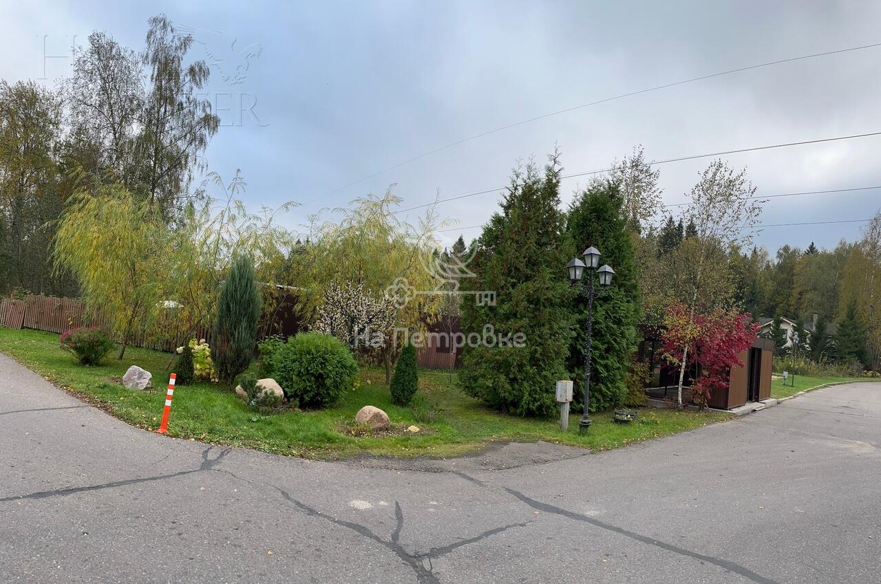 3-этажный коттедж 485.7 м² без отделки