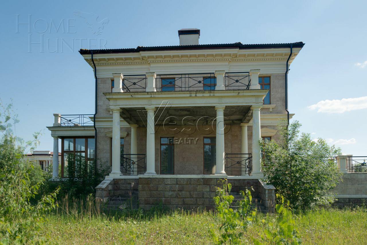 2-этажный коттедж 680 м² без отделки