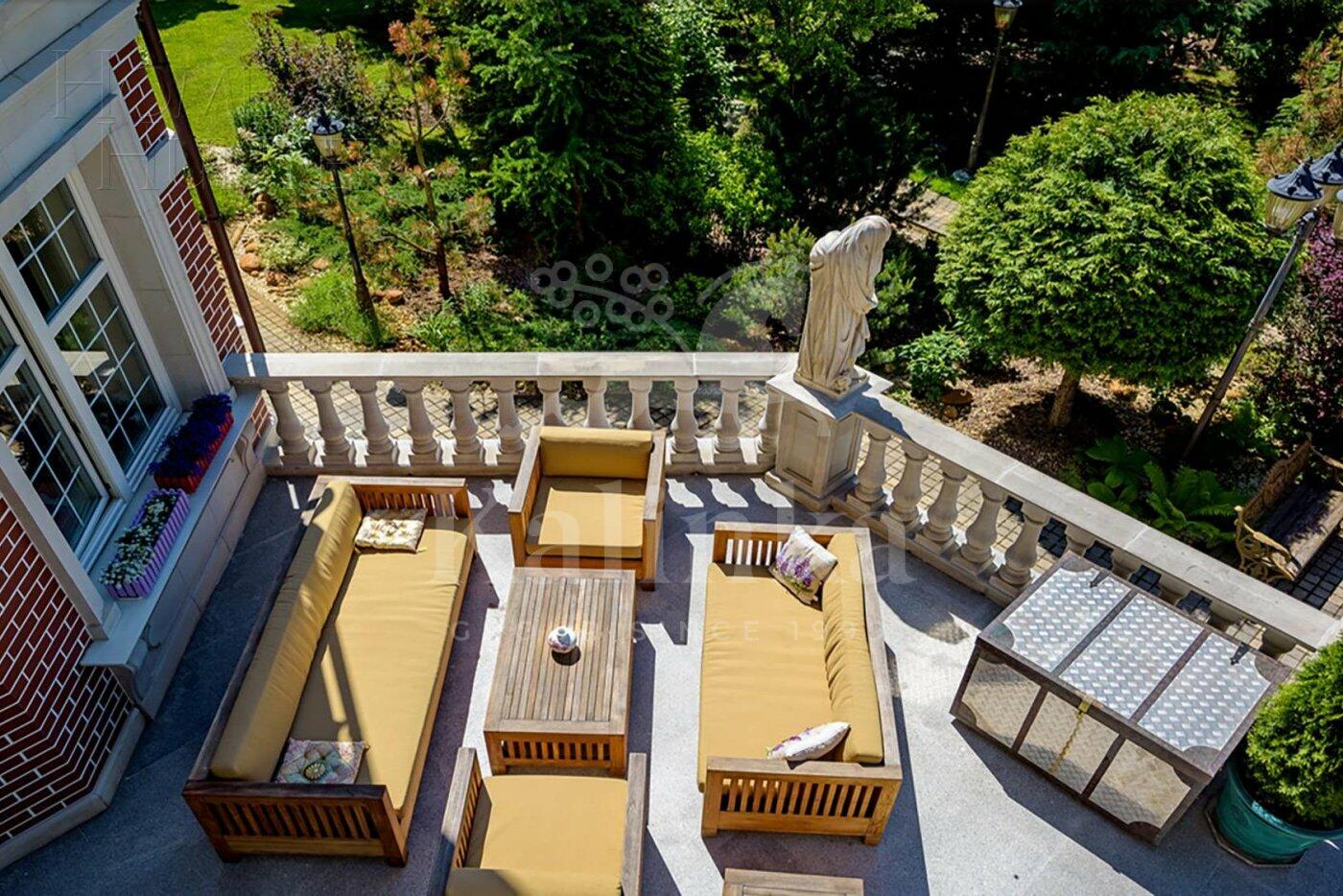 2-этажный коттедж 1 200 м² с отделкой