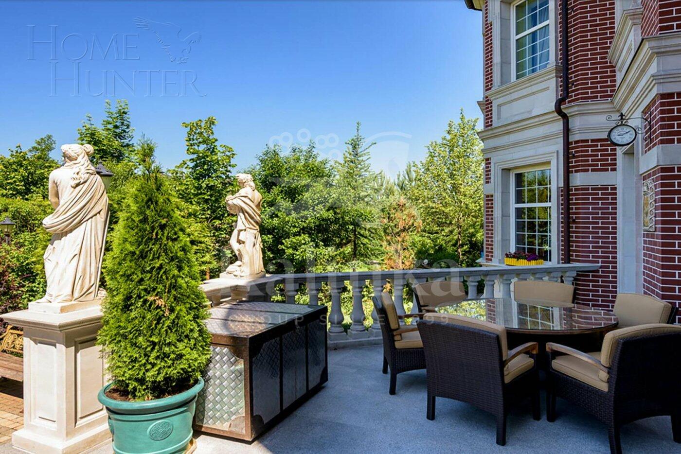 2-этажный коттедж 1 200 м² с отделкой