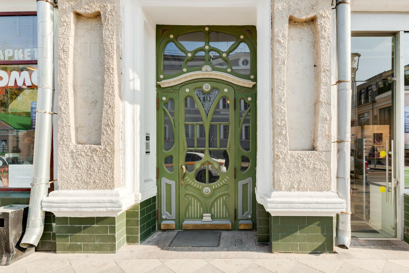 6-КОМН. КВАРТИРА С ОТДЕЛКОЙ 227 М² НА 2 ЭТАЖЕ