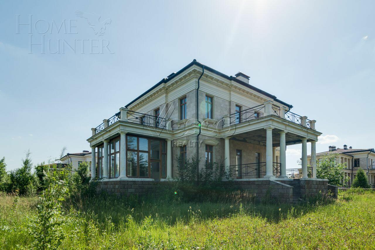 2-этажный коттедж 680 м² без отделки