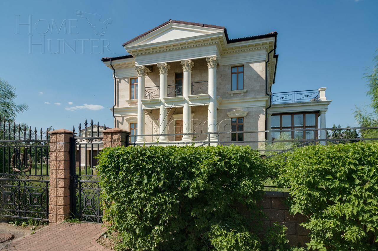 2-этажный коттедж 680 м² без отделки