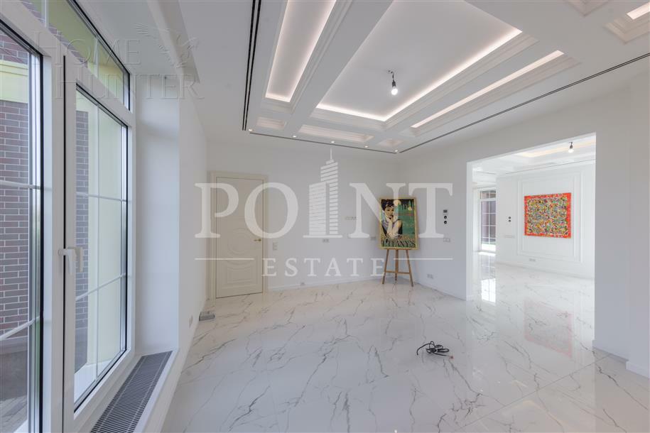 2-этажный коттедж 900 м² с отделкой